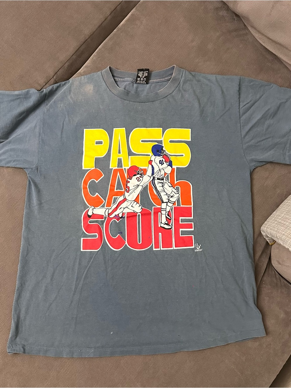 Vintage 90s No Fear ‘Pass Catch Score’ Football Shirt XL - Stained Distressed